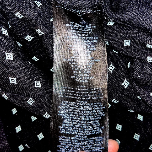 It’s a medium but. Fits like small guess polo - Picture 3 of 4